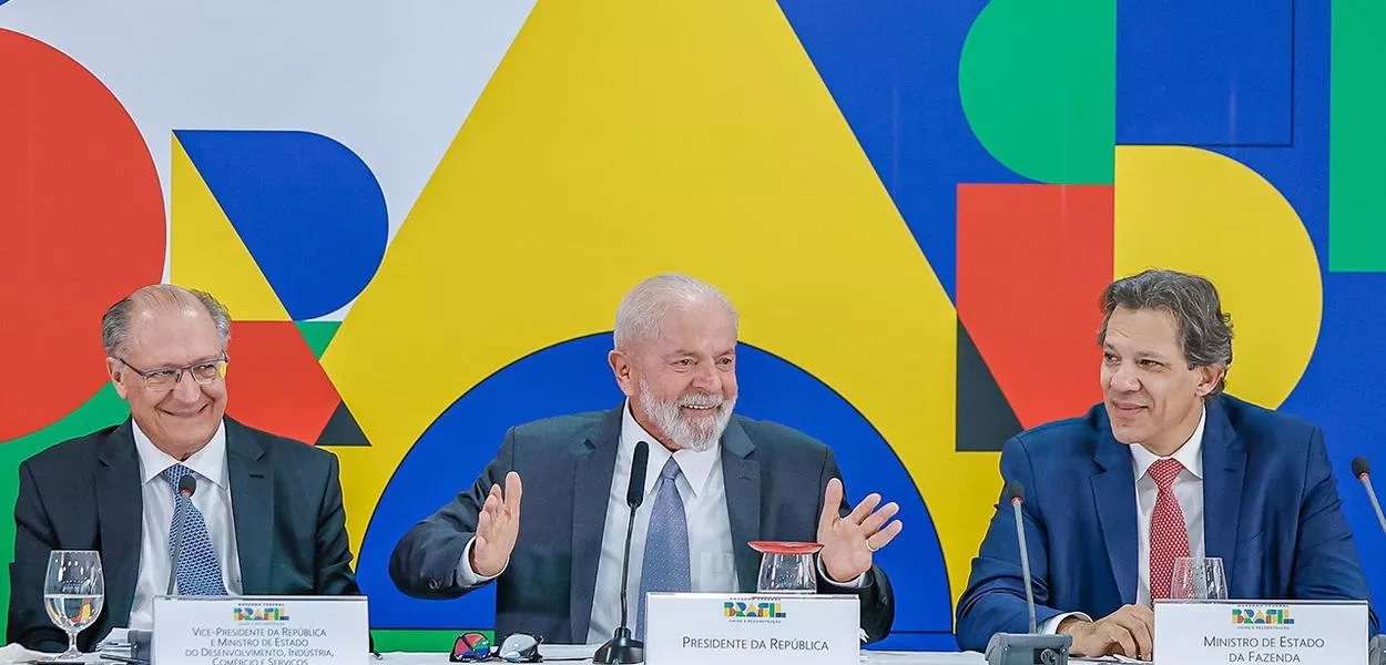 Da esq. para a dir.: Geraldo Alckmin, Lula e Fernando Haddad