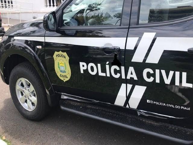 A Polícia Civil investiga o assassinato e o atentado contra o sobrinho da vítima