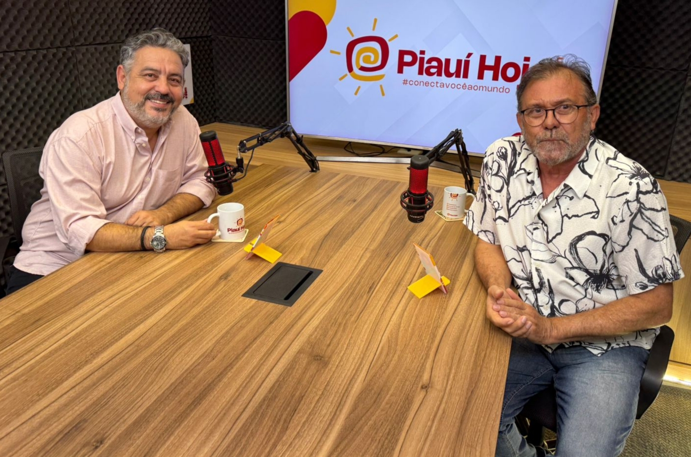 Robson Eulálio e Luiz Brandão no estúdio do portal Piauí Hoje