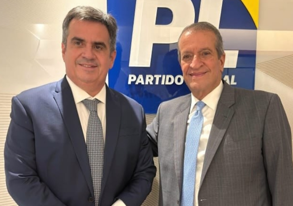 Ciro Nogueira e Valdemar da Costa Neto na sede do PL