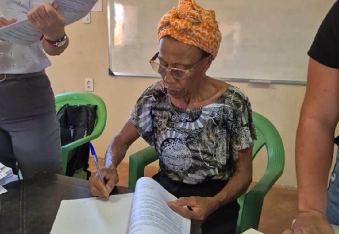Integrantes da Associação Comunitária dos Remanescentes do Quilombo Tapuio em Queimada Nova (PI) foram beneficiados com as moradias