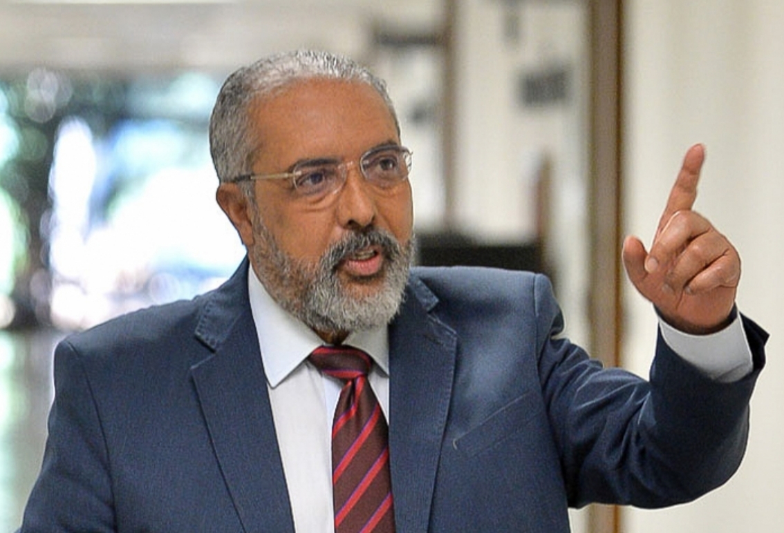Paulo Paim: senador deixa grande legado aos trabalhadores