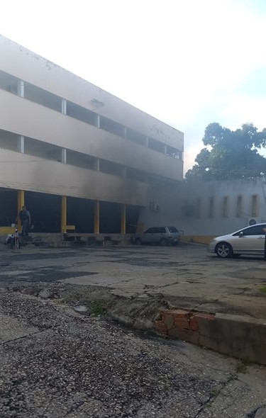 Princípio de incêndio no prédio da Semcaspi