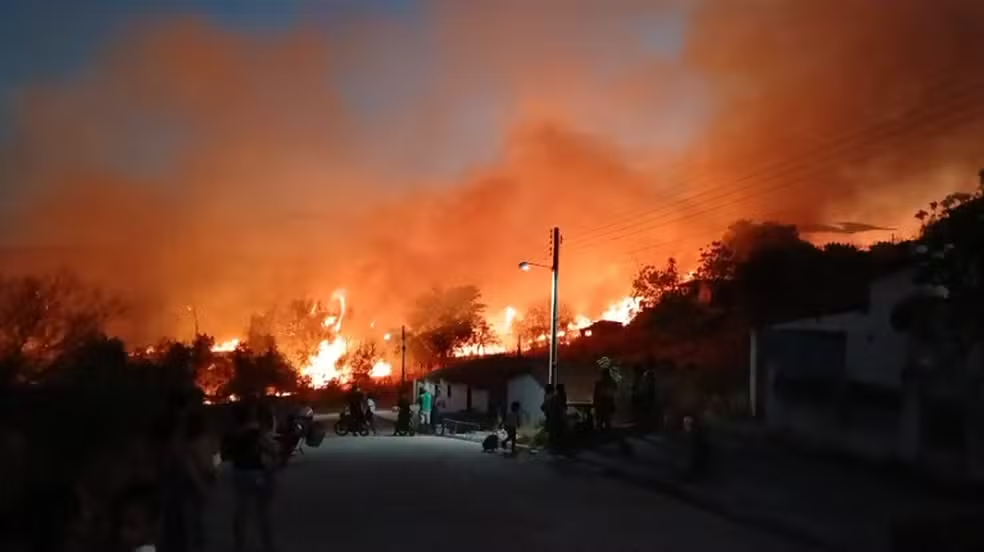 Incêndio assusta moradores de São José do Peixe
