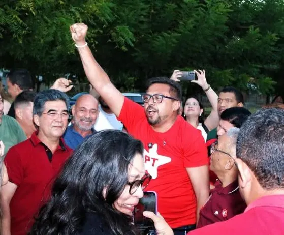 Vereador e presidente do PT em Teresina, João Pereira