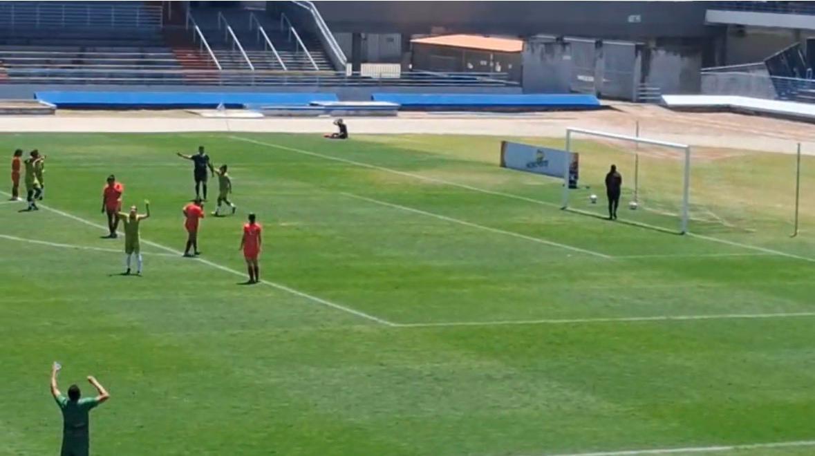 Seleção feminina de futebol amador do Piauí estreia com vitória na Copa Rainha Marta