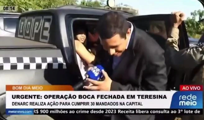 Denis Constantino foi agredido ao vivo