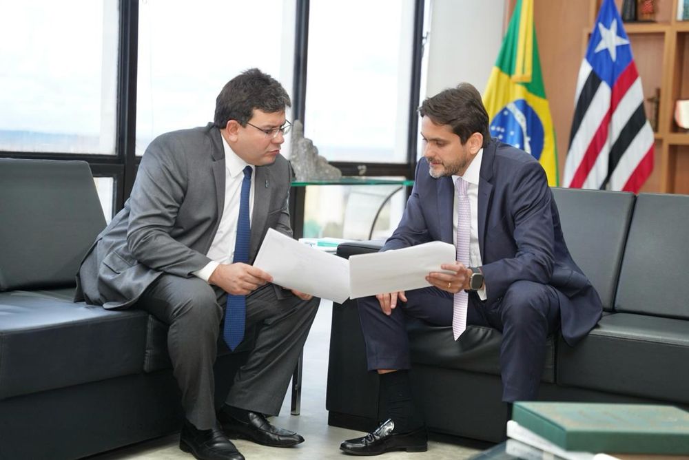 O governador Rafael Fonteles e o ministro das Comunicações, Juscelino Filho