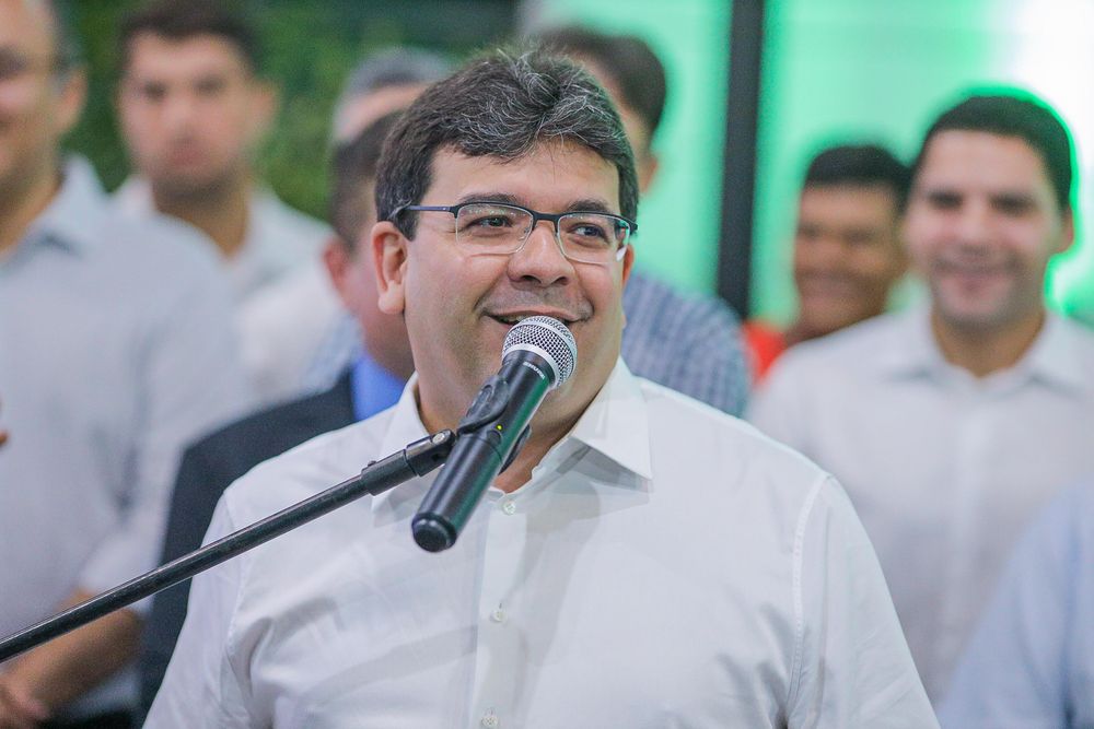 Governador Rafael Fonteles durante lançamento da Expoapi 2023
