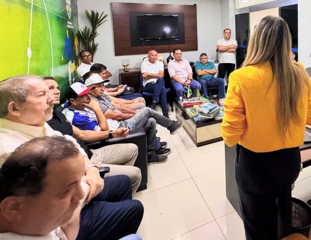 Secretária dos Esportes, Josiene Campelo, se reuniu com os presidentes e representantes dos clubes de futebol profissional do estado