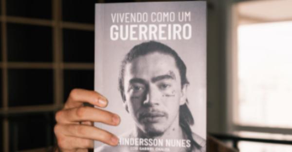 Whindersson Nunes lança seu novo livro