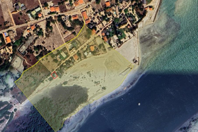 Imóvel, uma casa de veraneio, foi construído nas faixas marginais dos rios Cardoso e Camurupim, na praia de Macapá