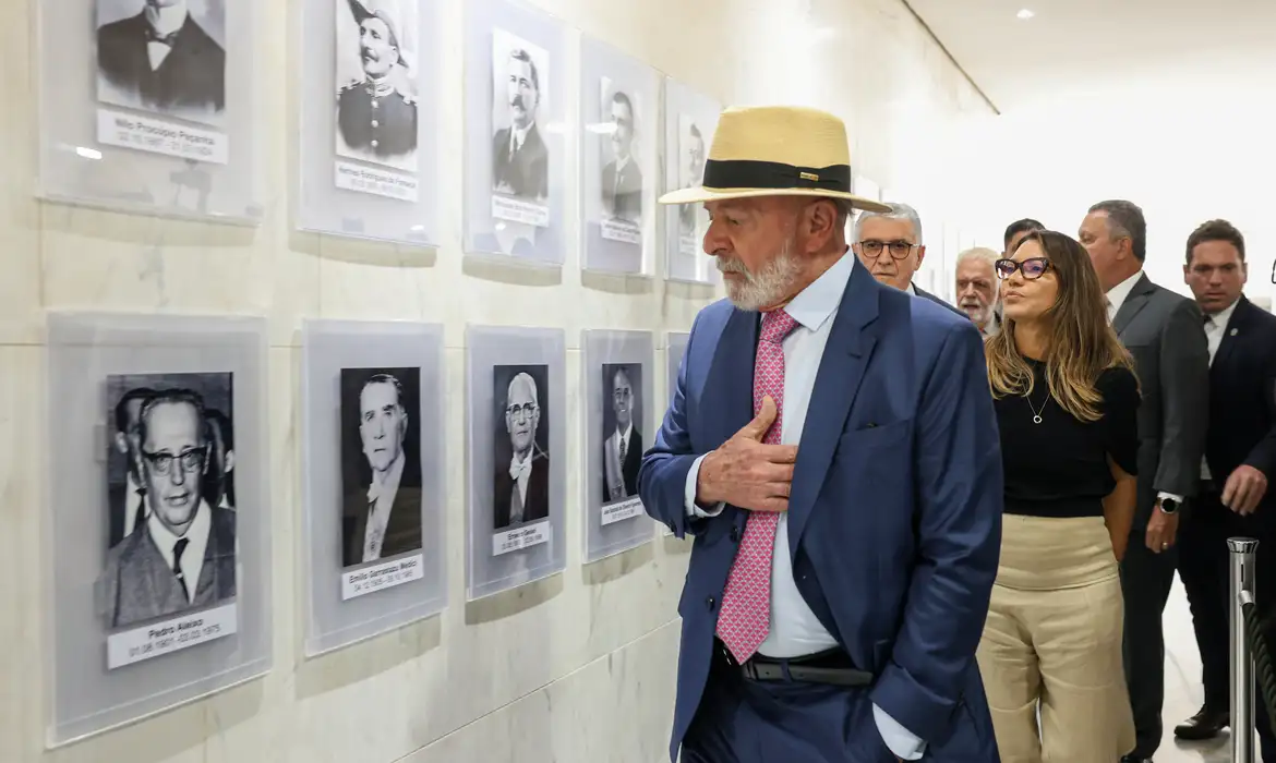 Lula na galeria de ex-presidentes do Palácio do Planalto