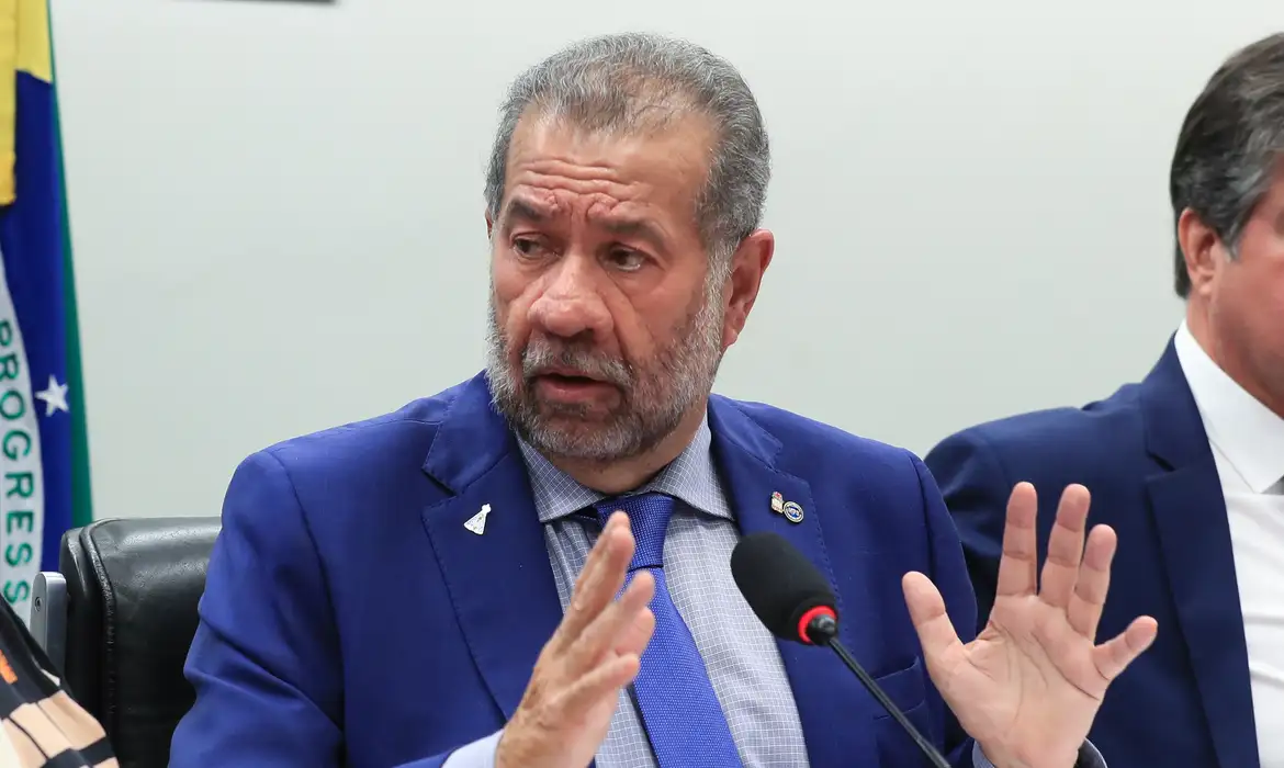 Carlos Lupi