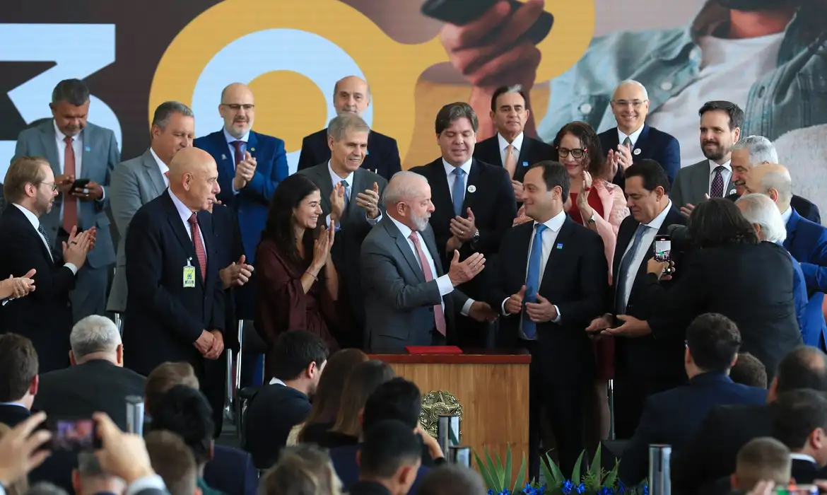 Lula em cerimônia no Palácio do Planaldo