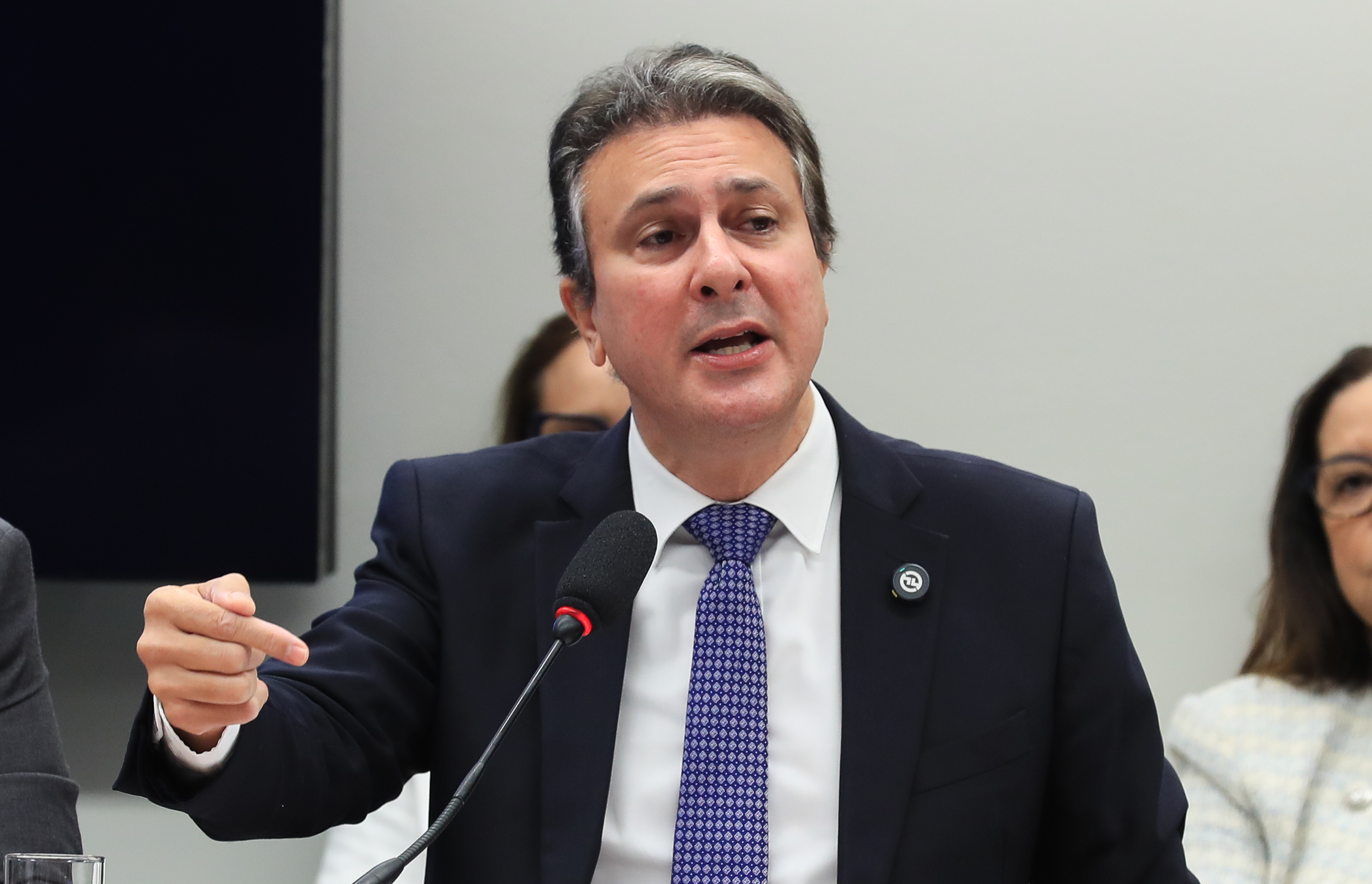 Ministro da Educação, Camilo Santana durante audiência pública na Câmara
