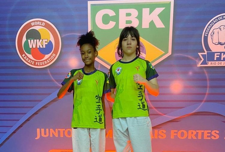 Atletas Ana Laura e Amanda, representando o Piauí na seletiva nacional de karatê