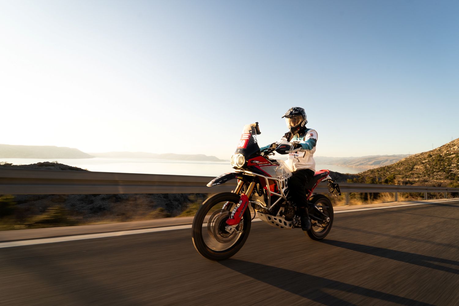 Mitas aposta em novos modelos de pneus para motociclistas
