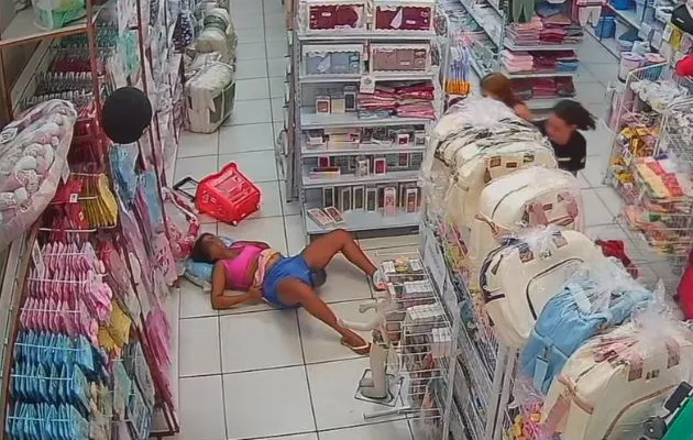 Mulher deu à luz enquanto fazia compras para o enxoval