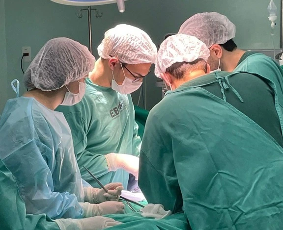 Serão realizadas cirurgias nas áreas de oftalmologia, ortopedia, urologia e cirurgia geral, além da implantação de marcapassos