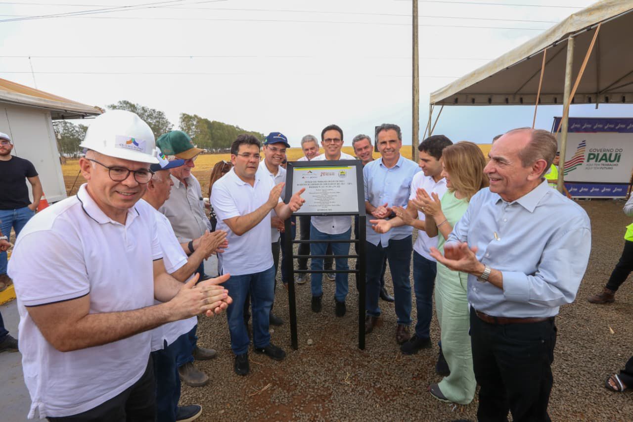 Governador visita obras de rodovia que interliga quatro municípios no Sul do Piauí