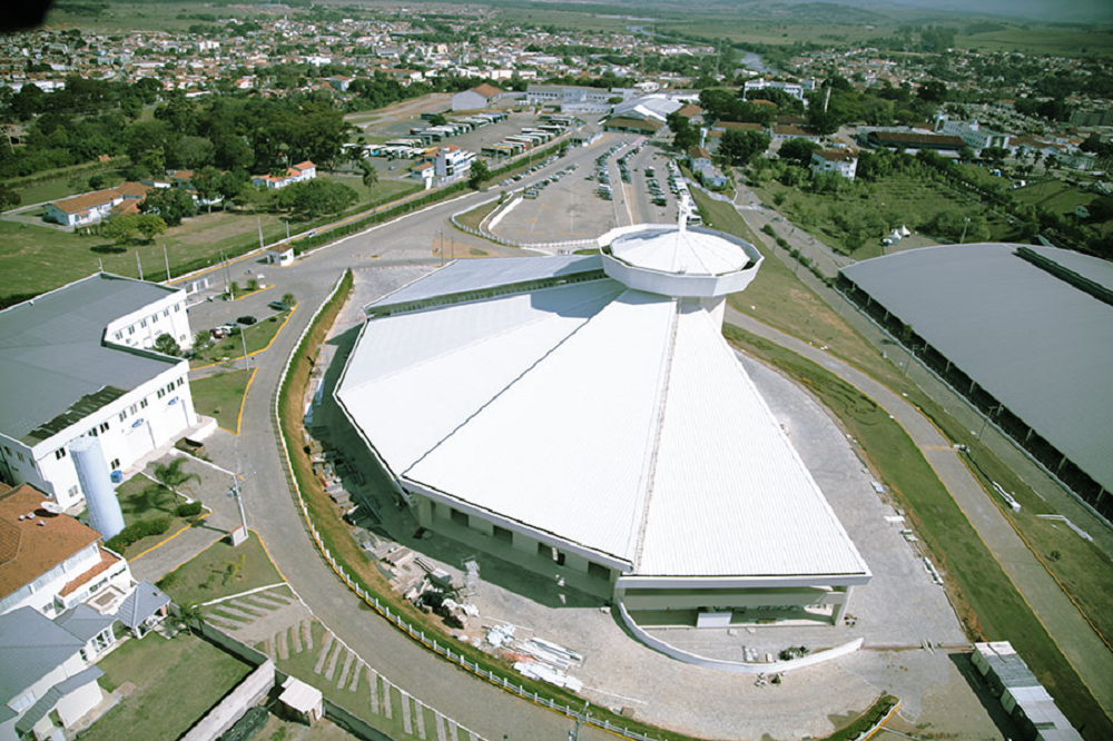 Santuário do Pai das Misericórdias, sede da Canção Nova