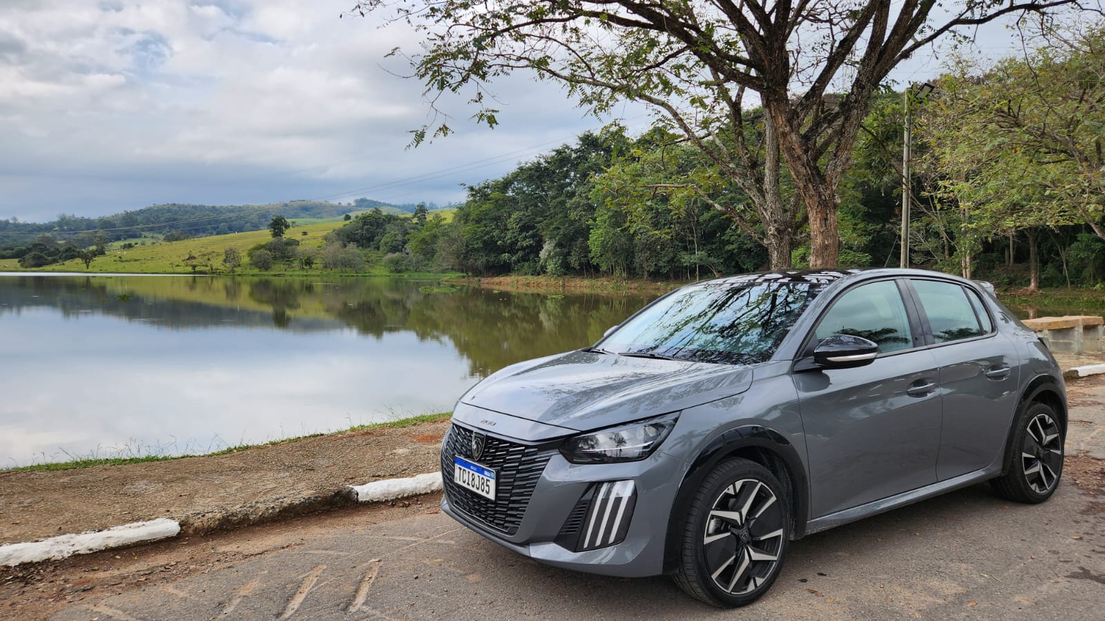 Peugeot 208 2025 se renova com versão GT e motor turbo eficiente