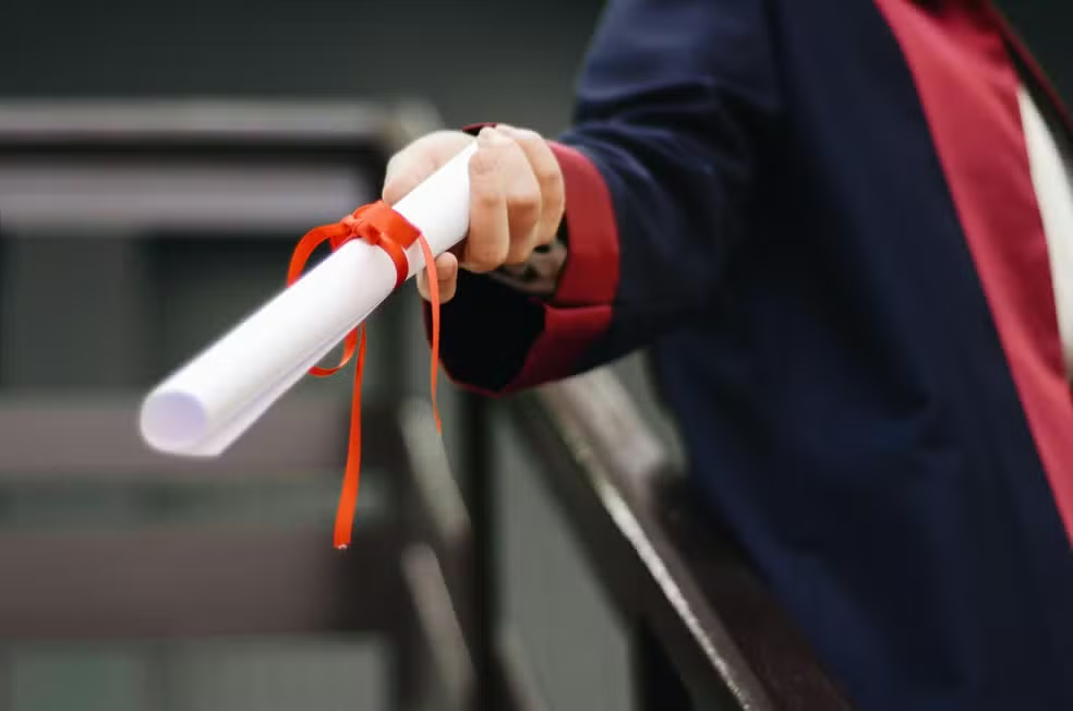 Diplomas de papel