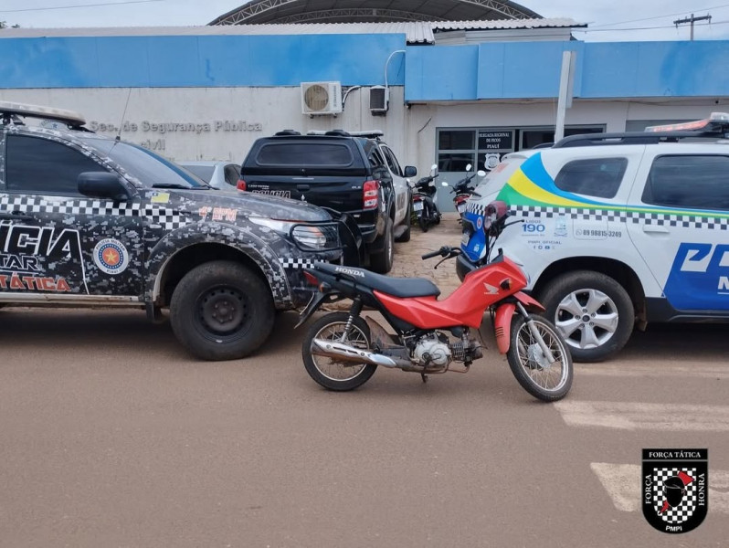 Veículo  (Moto) recuperado pela Polícia Militar do Piauí em Sussuapara