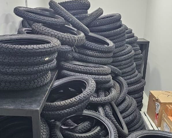 Pneus apreendidos estavam em situação irregular