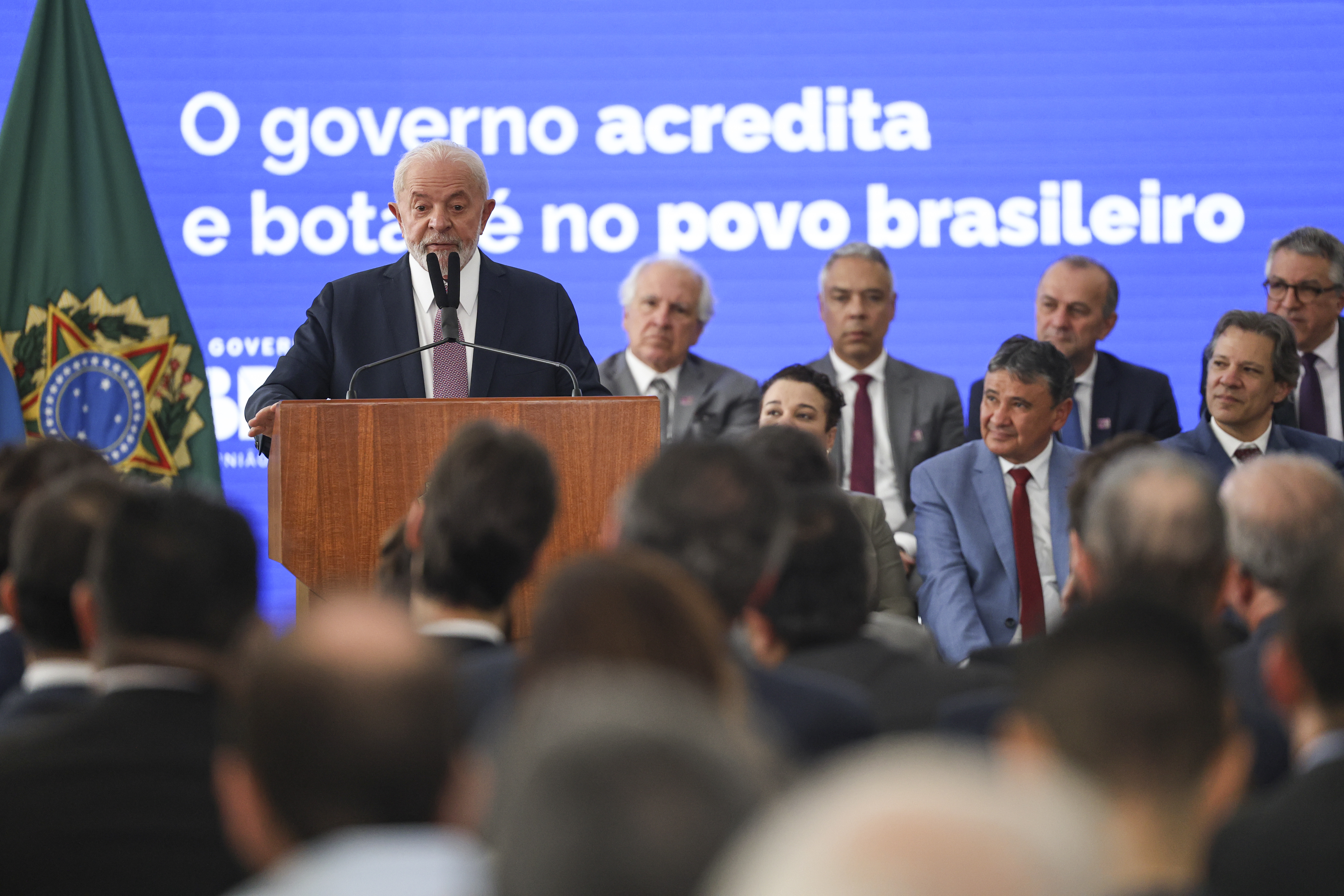 O presidente Luiz Inácio Lula da Silva no lançamento do Programa Acredita