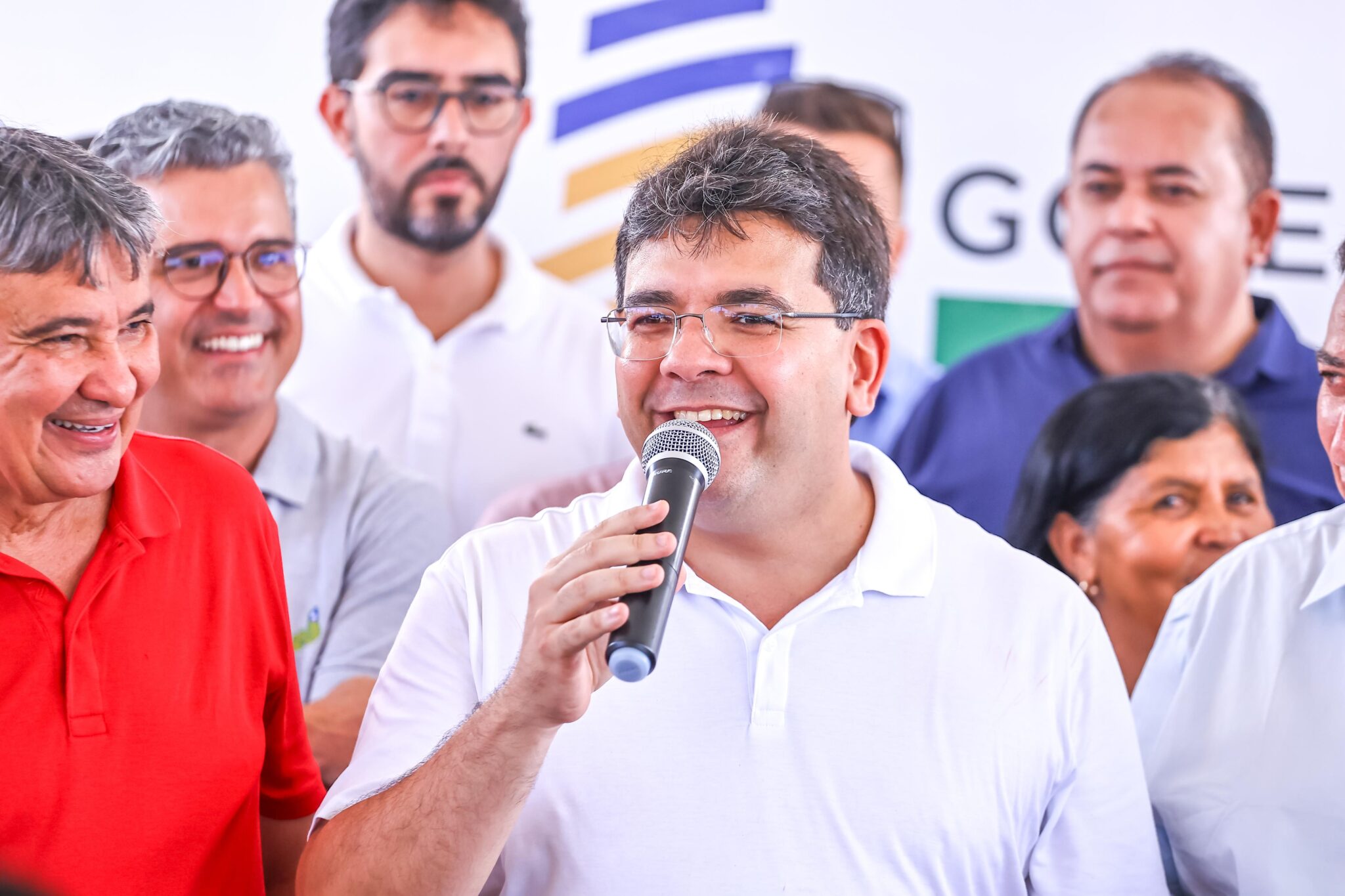 Governador Rafael Fonteles inaugura obras no interior do estado