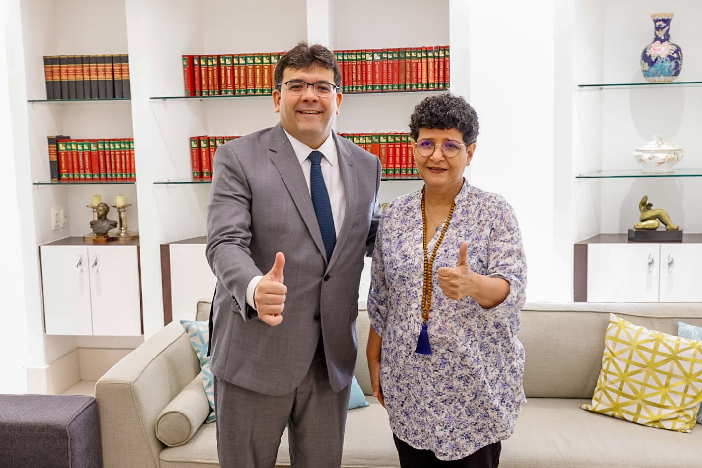 Governador Rafael Fonteles e a secretária da Agricultura Familiar, Rejane Tavares
