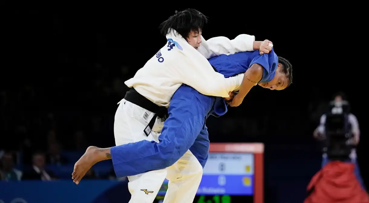 Rafaela Silva perde a disputa pelo bronze contra a japonesa Haruka Funakubo