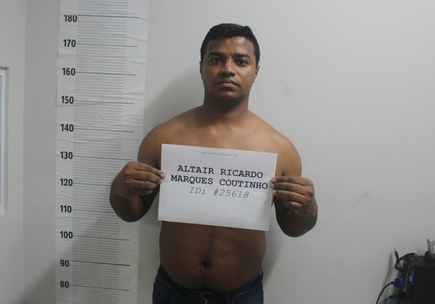 Ricardo Coutinho é acusado de aplicar golpes que somam R$ 3 milhões