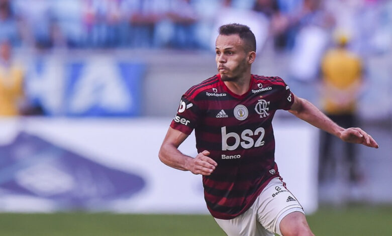 Flamengo acerta saída do picoense Renê para o Internacional-RS