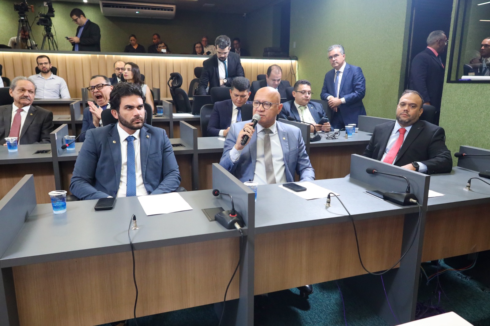 Reunião da Comissão de Constituição e Justiça da Alepi