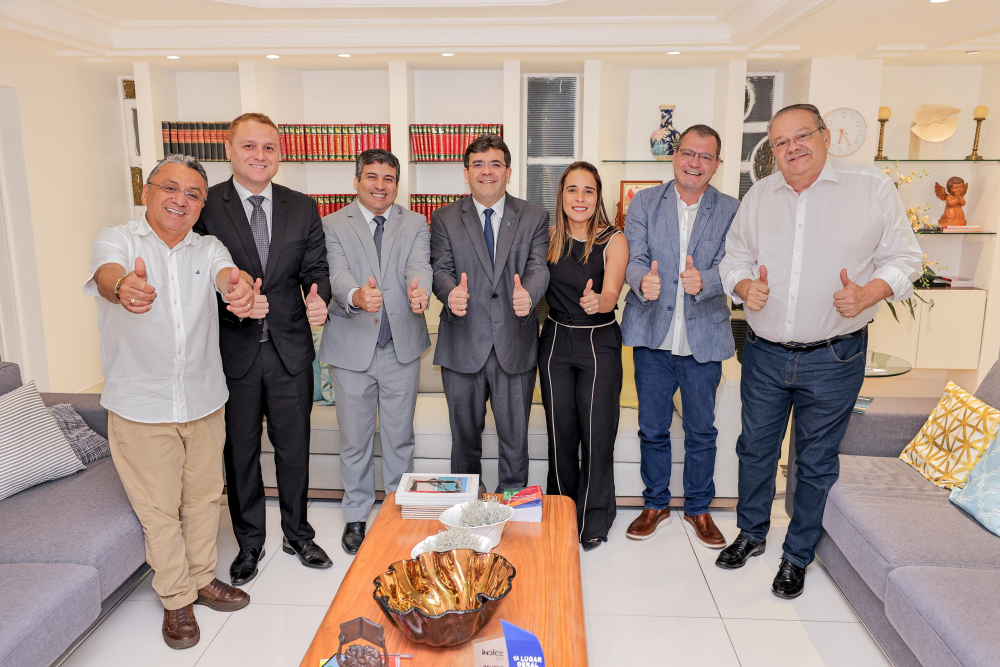 Bancada do PT na Câmara de Teresina em reunião com Rafael Fonteles
