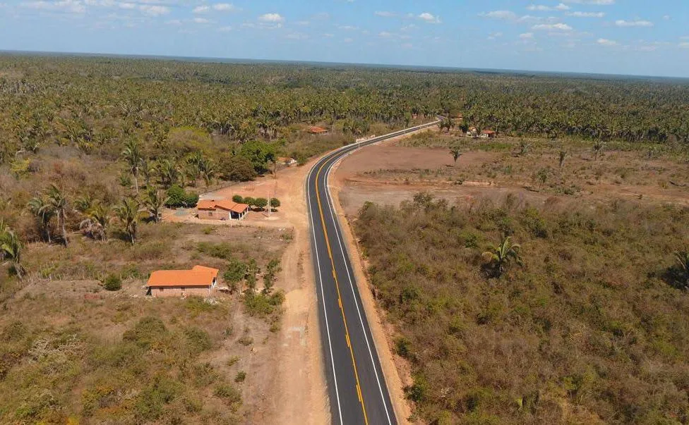 Trecho da BR-222 entre São João do Arraial e Matias Olímpio