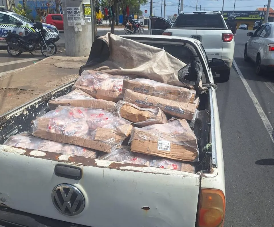 Funcionários são presos por furto de frangos abatidos em empresa de Teresina