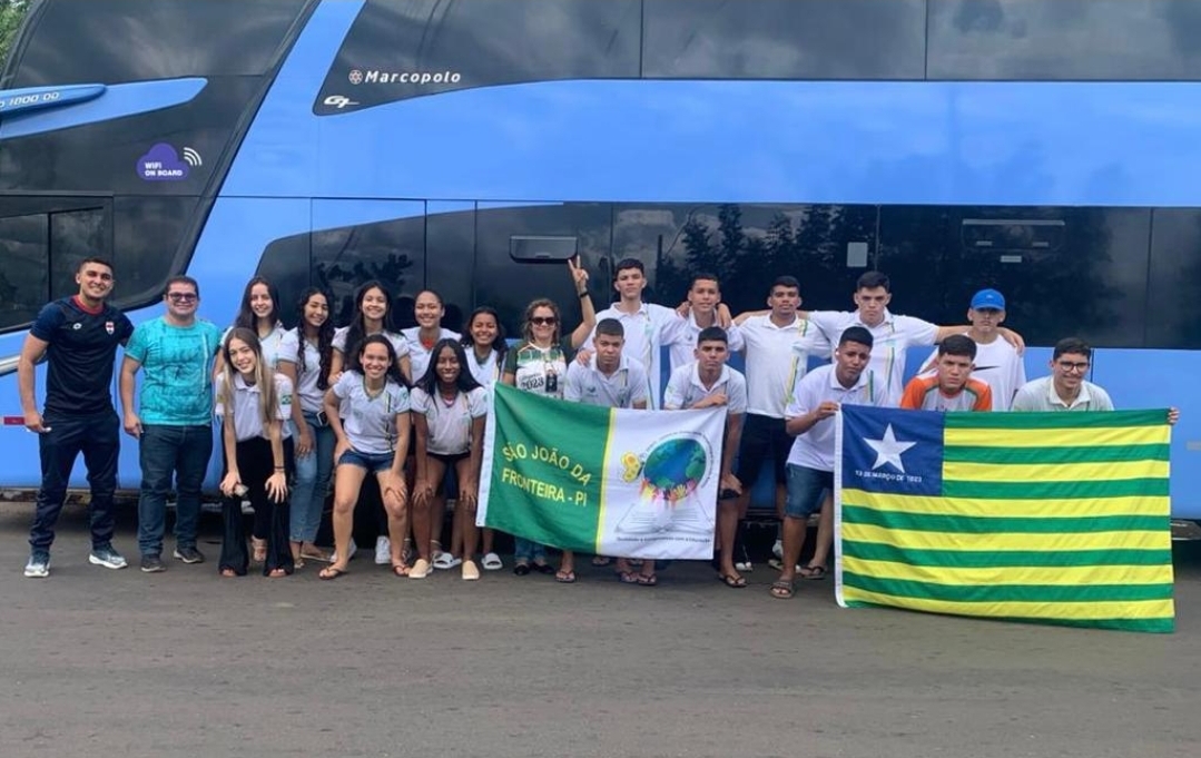 Os 20 atletas embarcaram para Bahia