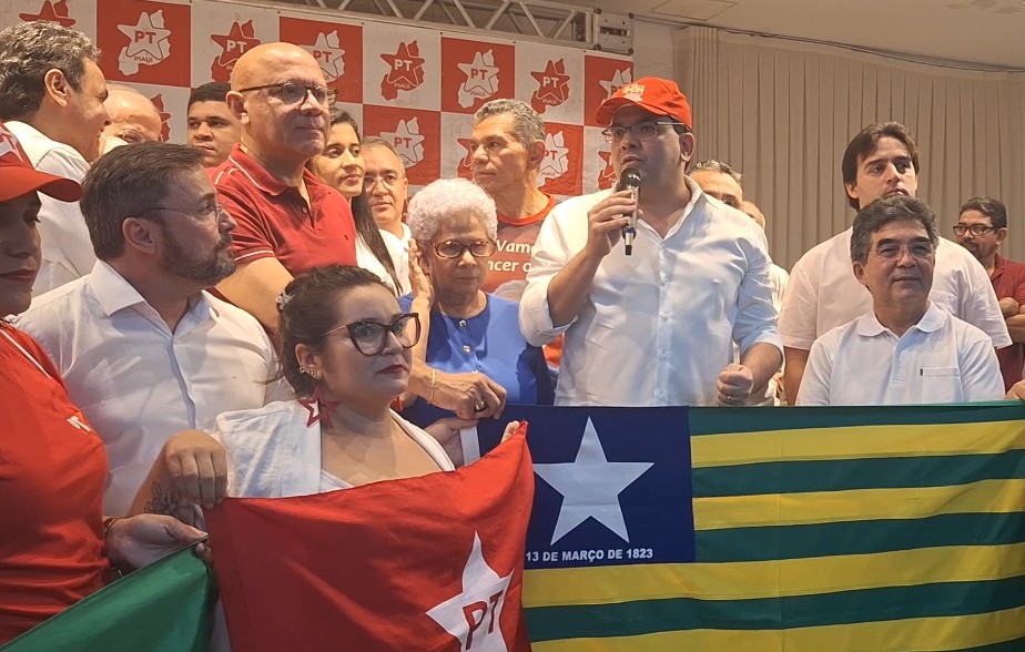 O governador Rafael Fonteles e outras lideranças do PT no Piauí