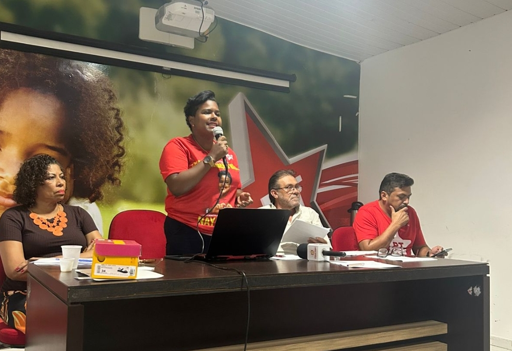 Sônia Terra, Nayara Costa, Luíz Brandão e João Pereira no debate no PT