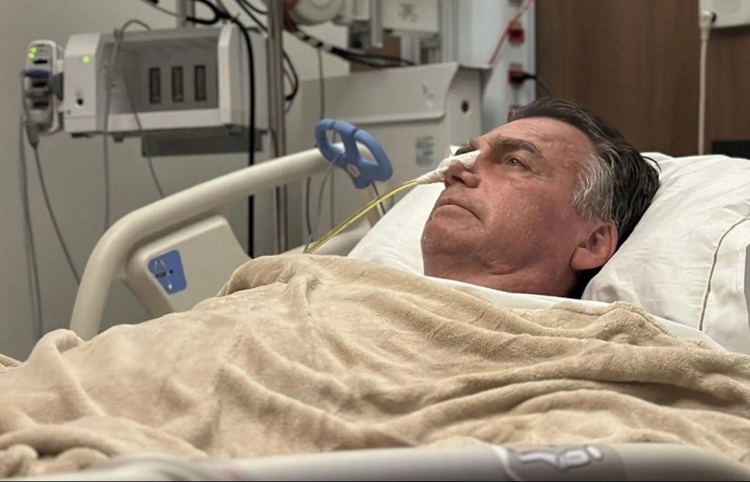 O PL quer evitar imagens como essa de Jair Bolsonaro
