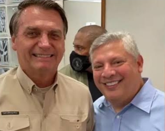Jair Bolsonaro e Trabulo Júnior durante a campanha de 2022