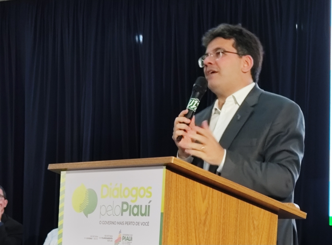 Rafael Fonteles no encerramento da plenária em Parnaíba