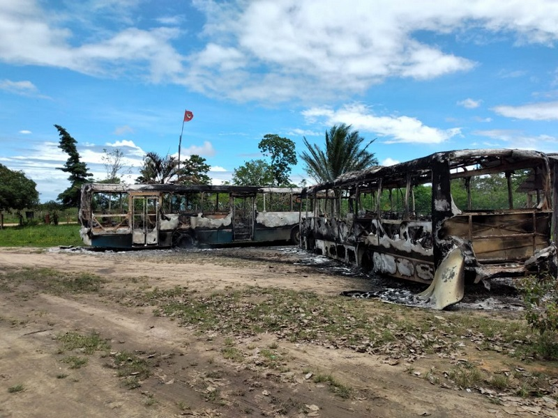 Ataque a assentamento do MST na Bahia