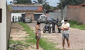 Assaltantes trocam tiros com a polícia no bairro Ininga