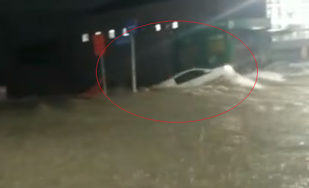 Motorista é arrastado por água da chuva e desaparece em Teresina