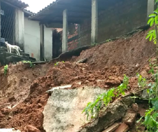 Deslizamento de terra na Vila da Paz